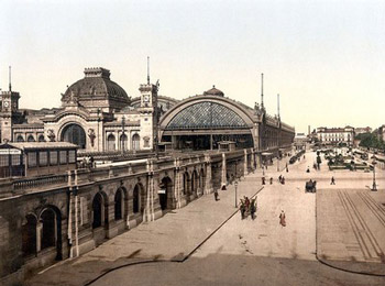 la gare centrale de Dresde sur une carte postale ancienne