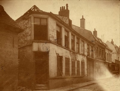 Une autre maison en démolition Rue du Vieux Faubourg à la fin du XIXe siècle